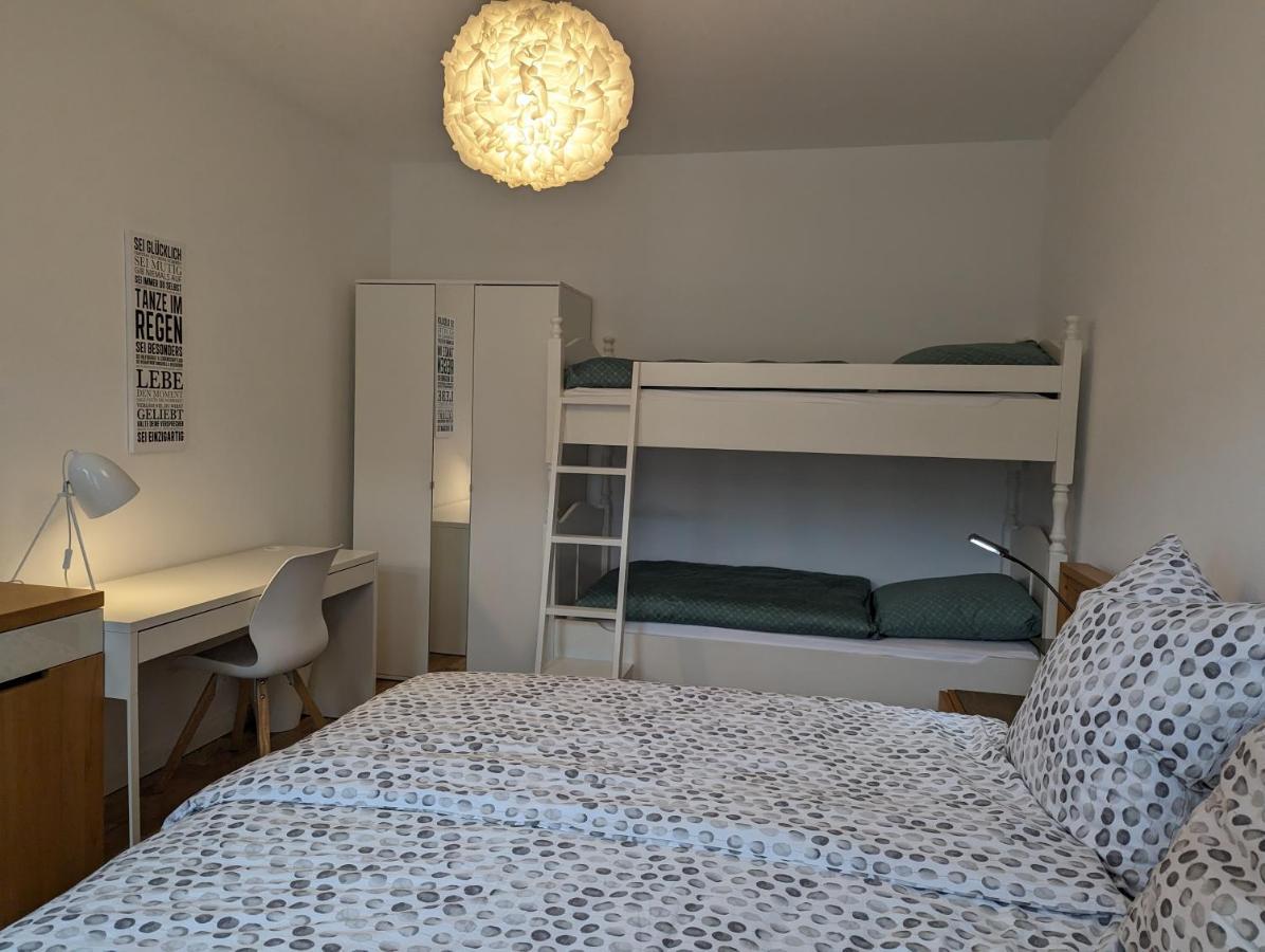 Apartment Saxonia De Luxe: Modern 2-room With Parking In *