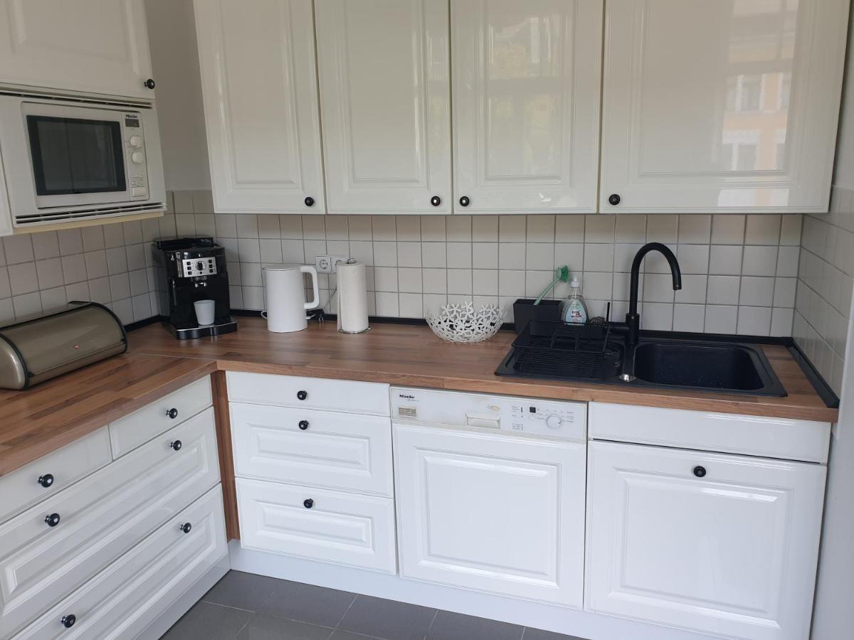 Saxonia De Luxe: Modern 2-room With Parking In *