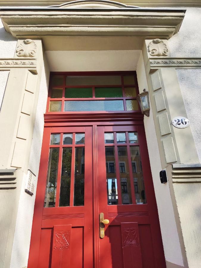 Saxonia De Luxe: Modern 2-room With Parking In *