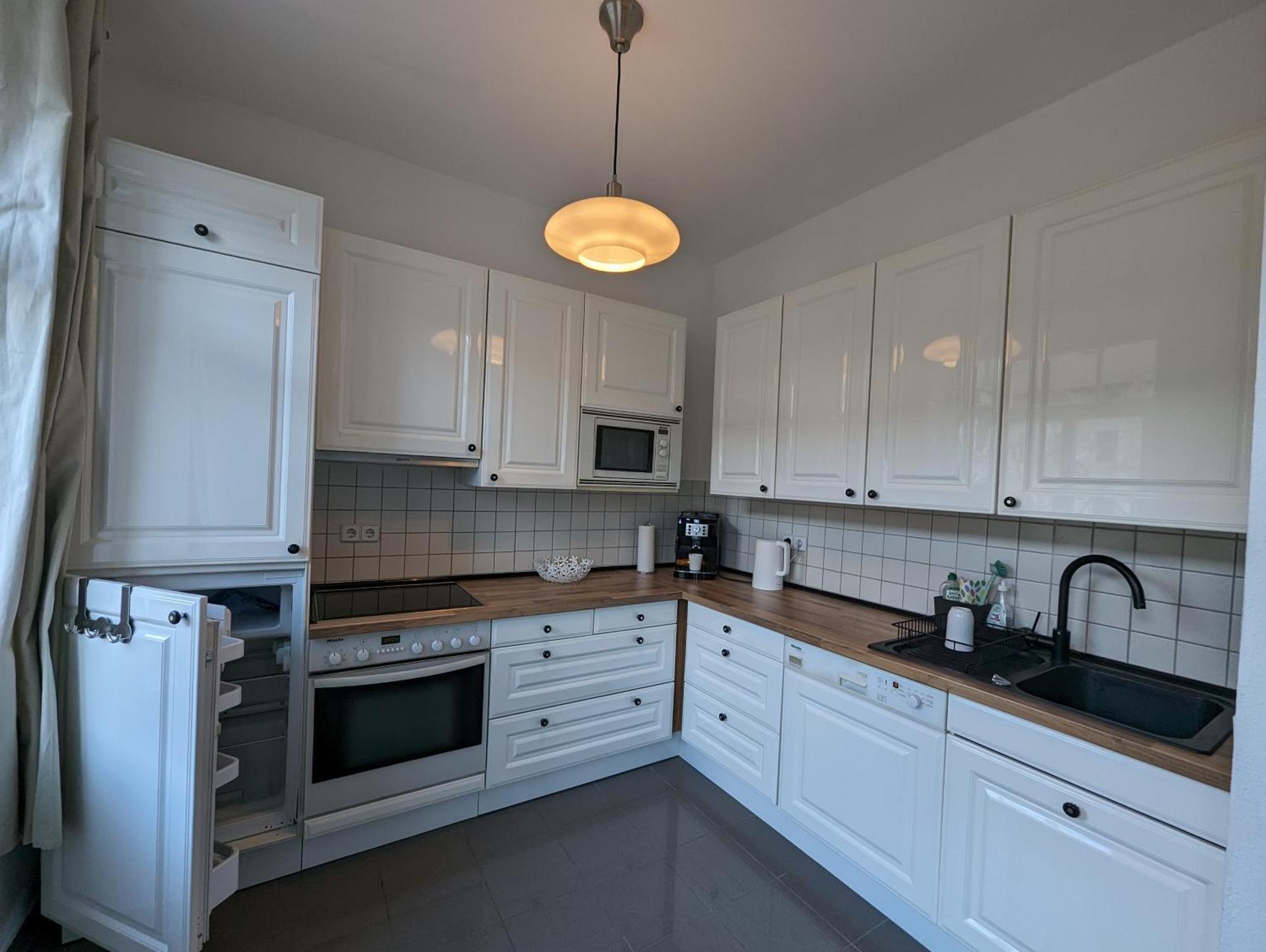 Saxonia De Luxe: Modern 2-room With Parking In Apartment