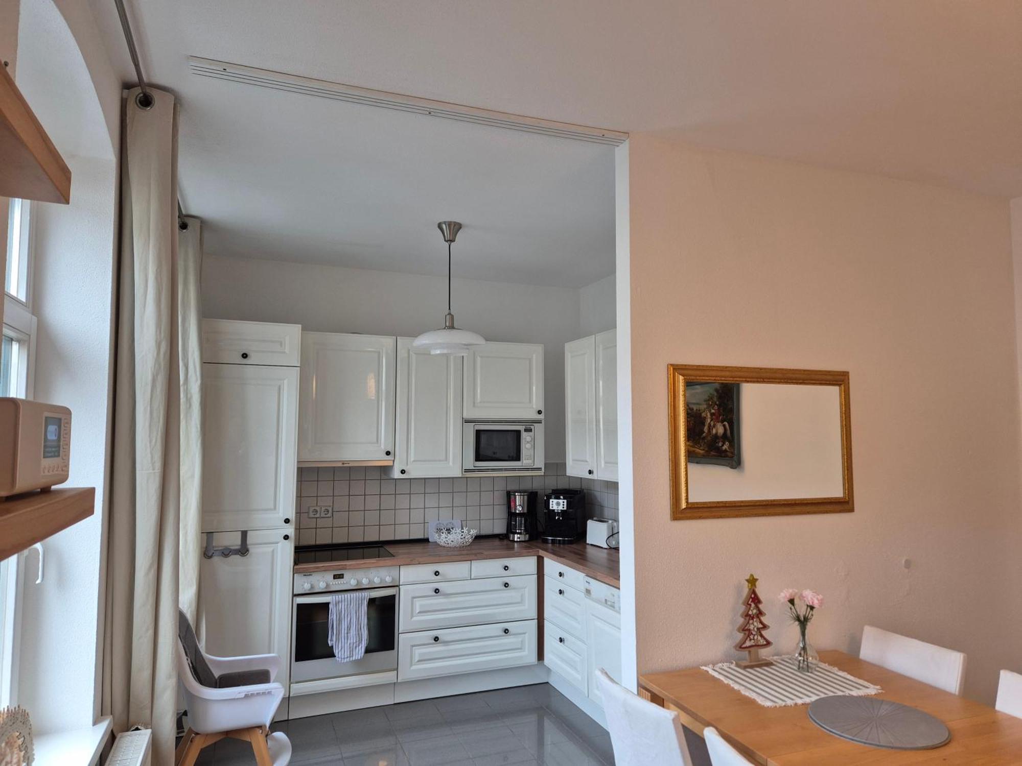 Saxonia De Luxe: Modern 2-room With Parking In *